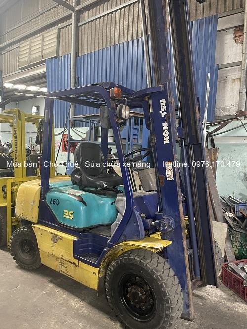 Komatsu FD25-12 Komatsu FD25-12