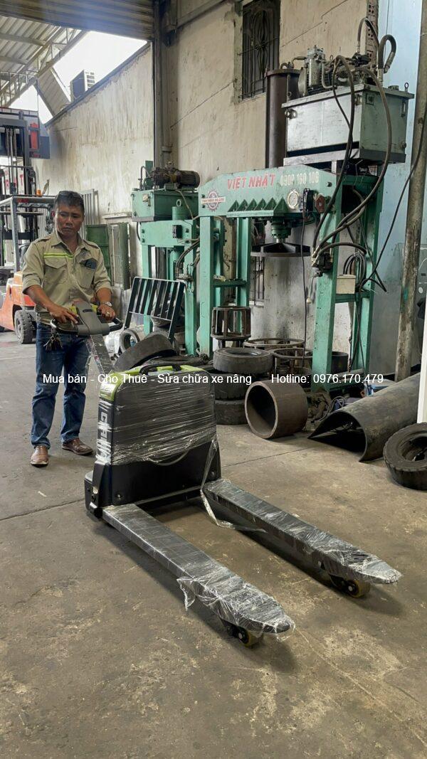Xe nâng điện Pallet 1500Kg Xe nâng điện Pallet 1500Kg