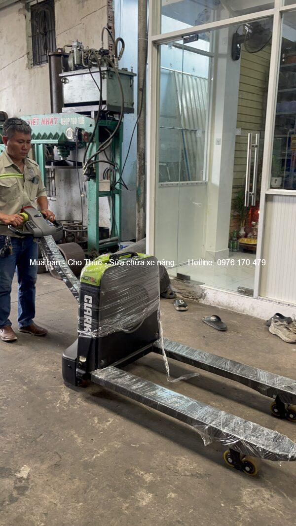 Xe nâng điện Pallet 1500Kg Xe nâng điện Pallet 1500Kg