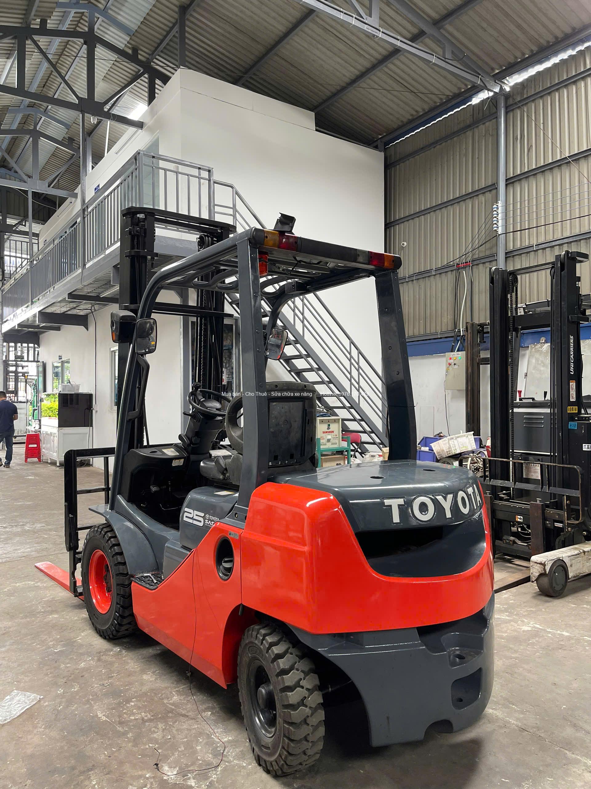 XE NÂNG DẦU TOYOTA 8FD25 3 z5829840784047 83d2c35e6a822597df33fcbe5f7b7ae0